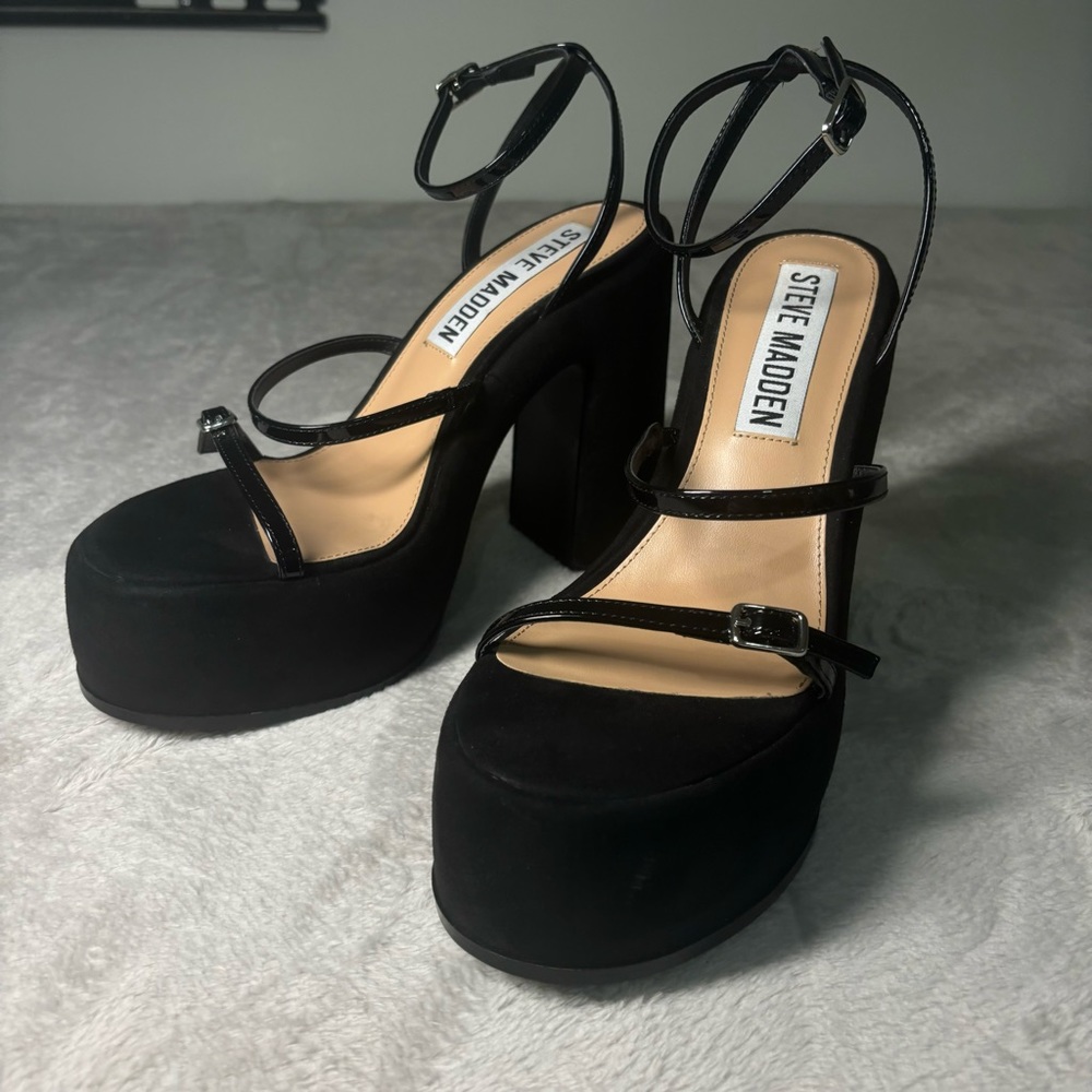 Steve Madden Black Suede Platform Sandals with Patent Straps